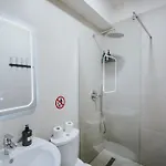 Reve De 3* Tirana