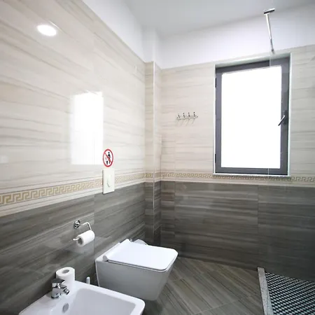 Отель Reve De Тирана