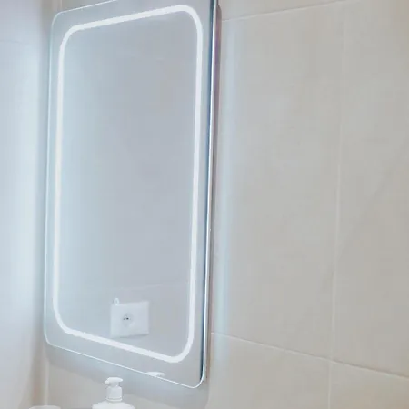 호텔 Reve De 티라나