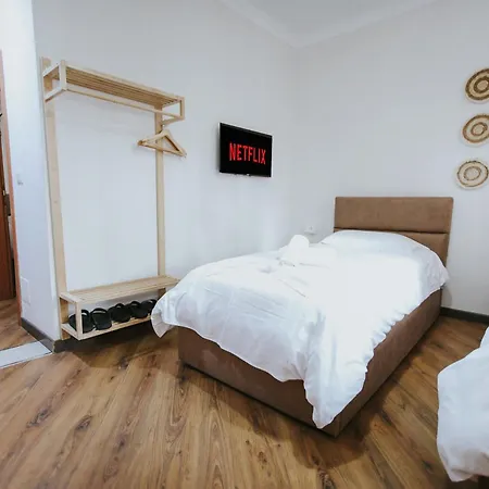 호텔 Reve De 티라나