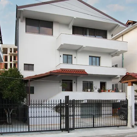 Hotel Reve De 3*