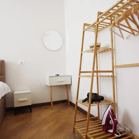 Reve De Hotel Tirana